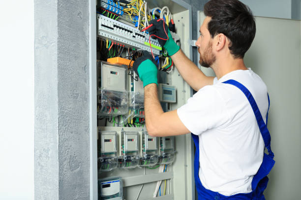 Best Affordable Emergency Electrician  in Forest Acres, SC